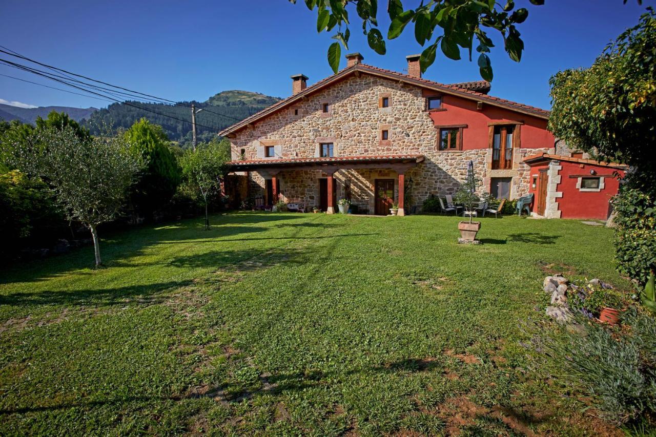 Sendero Del Saja-Besaya Guest House Cobejo Exterior photo